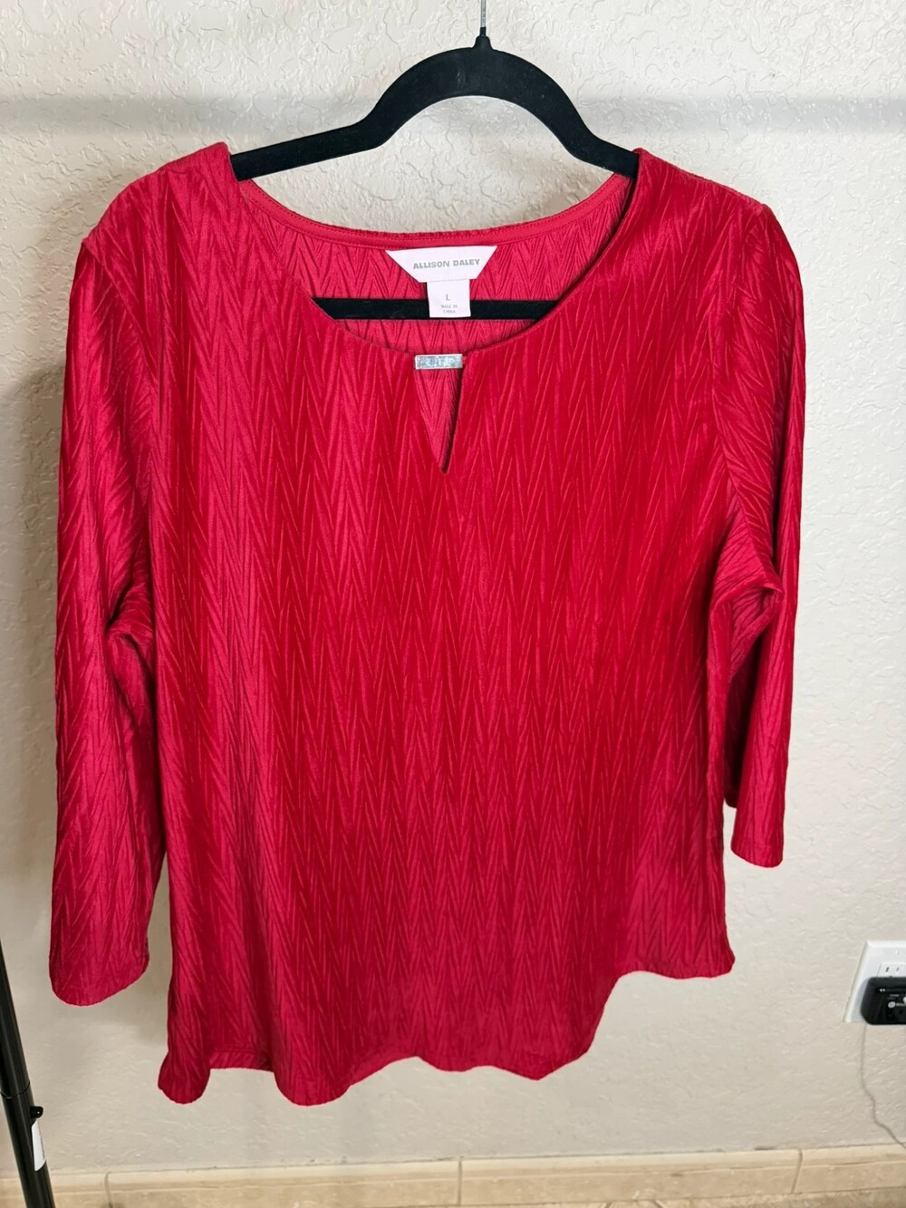Allison Daley Women’s Red Textured Blouse Size L 3/4 Sleeve
